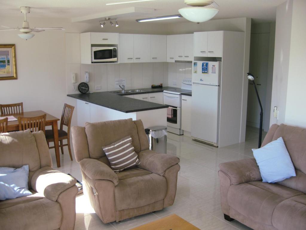 Cheltenham Apartments Caloundra Buitenkant foto
