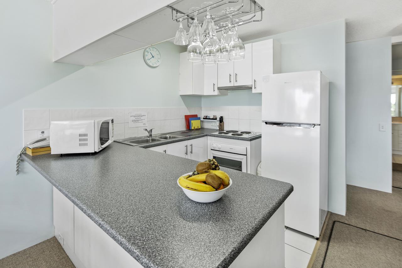 Cheltenham Apartments Caloundra Buitenkant foto