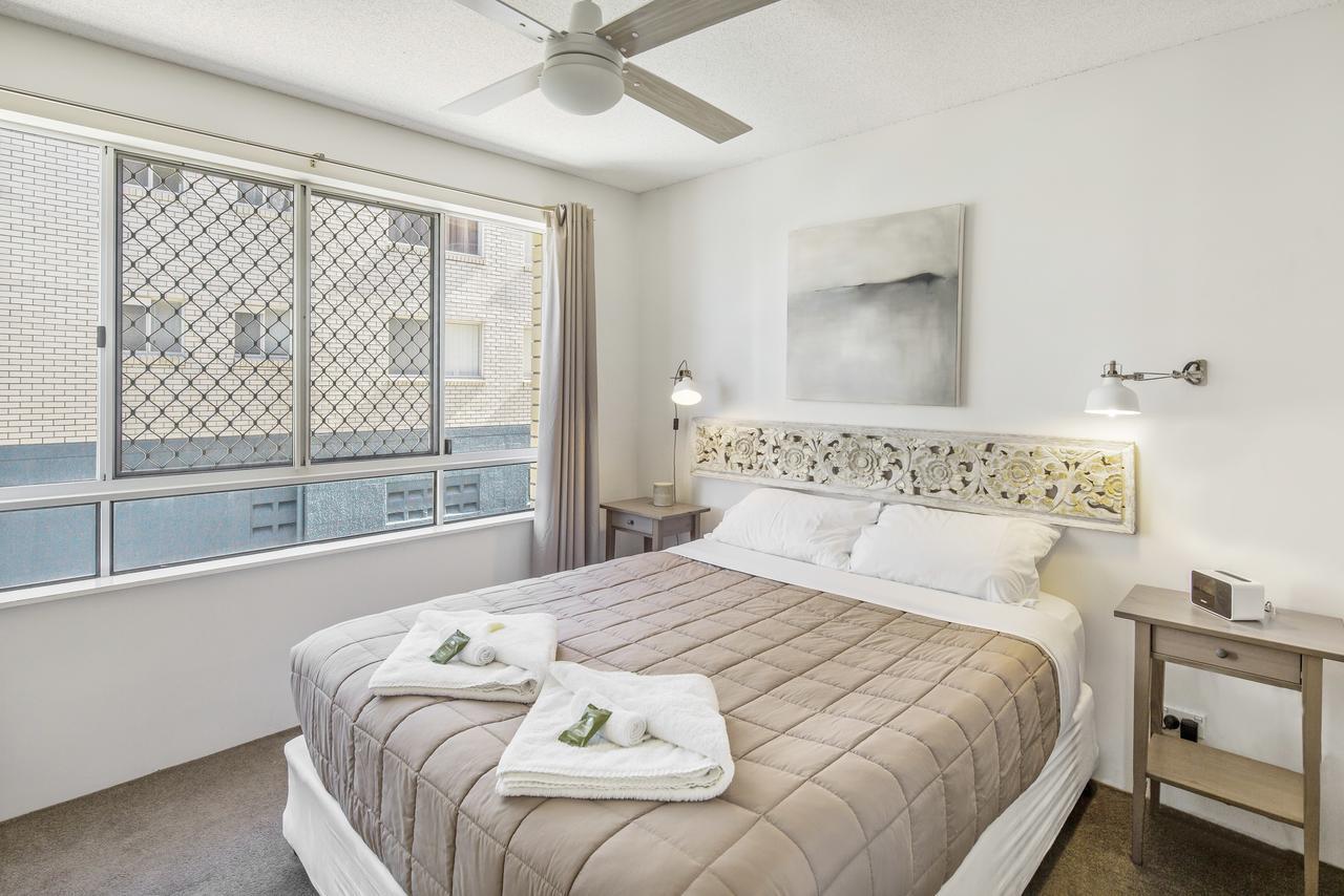 Cheltenham Apartments Caloundra Buitenkant foto