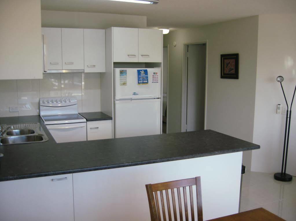 Cheltenham Apartments Caloundra Buitenkant foto