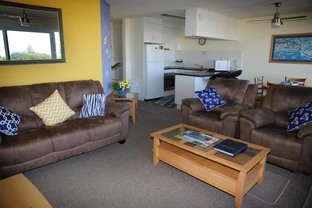 Cheltenham Apartments Caloundra Buitenkant foto